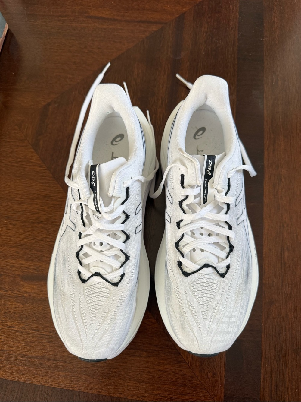 ASICS superblast - Picture 2 of 5